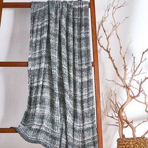 Soft Surroundings Umbra Throw, NWT, Grey Mix. Chenille